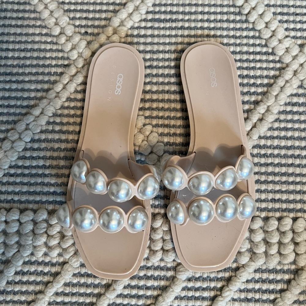 ASOS Women's Foxhill faux pearl jelly flat sandal in beige